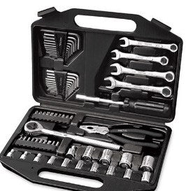 Pretul 70Pc mechanic tool kit