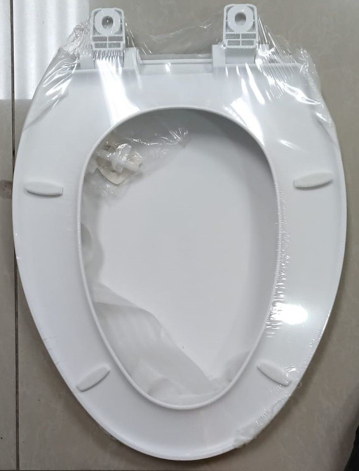 Generic regular white soft closing toilet seat